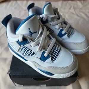 Jordan Kids White and Blue Retro Sneaker